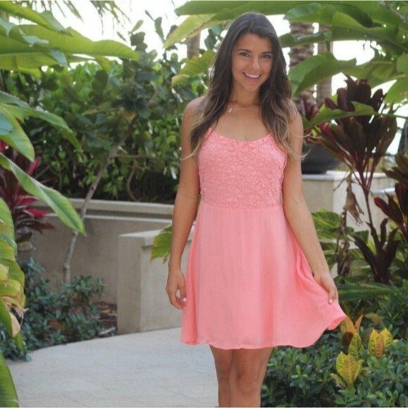 PEACH SHORT DRESS WITH BACK BOW Size Small - Picture 1 of 5